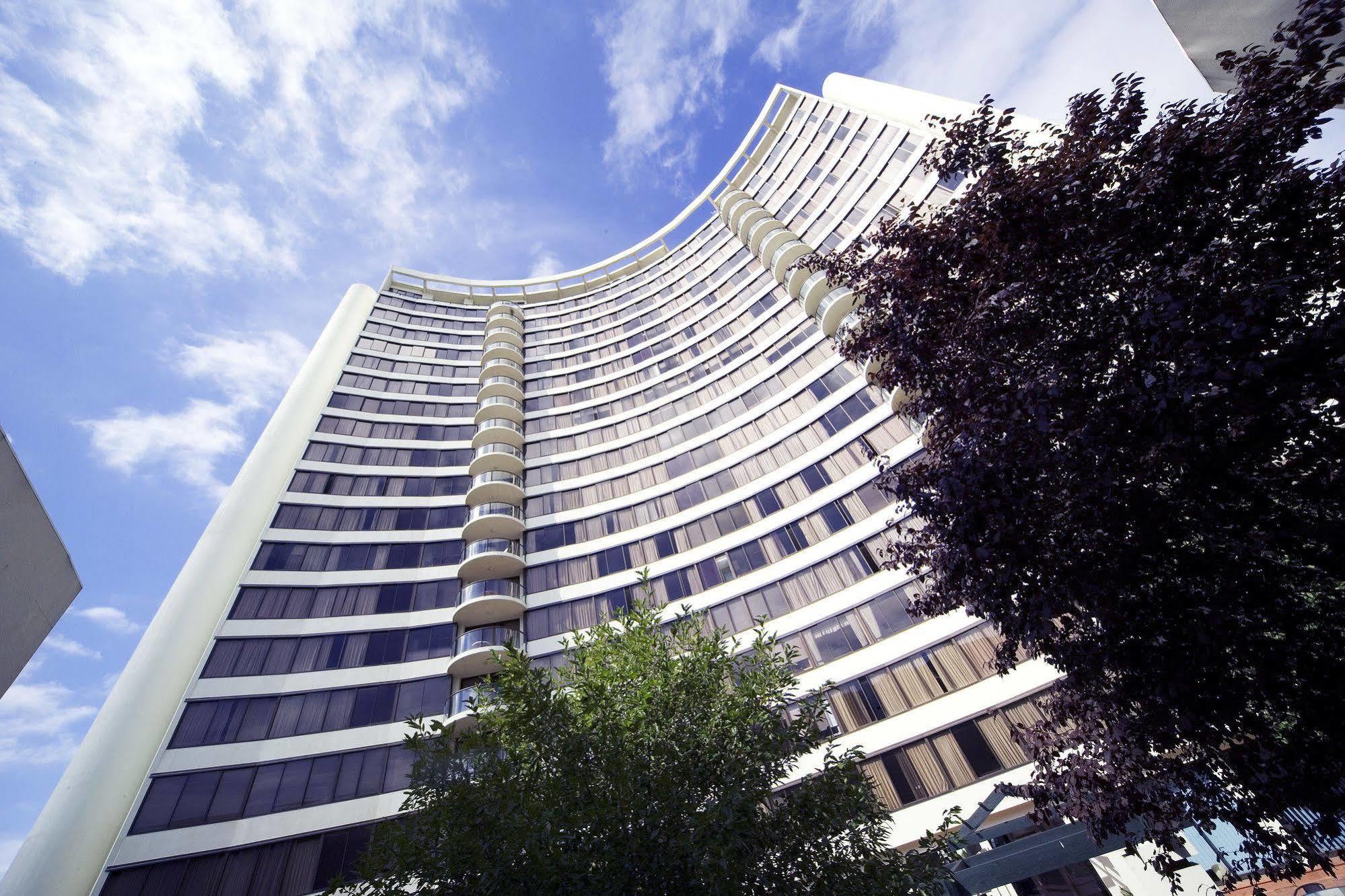 קנברה Breakfree Capital Tower Apartments מראה חיצוני תמונה